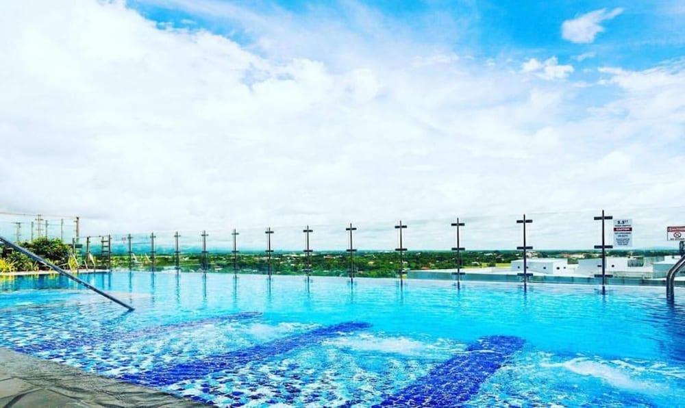 Richmonde Hotel Iloilo Екстериор снимка