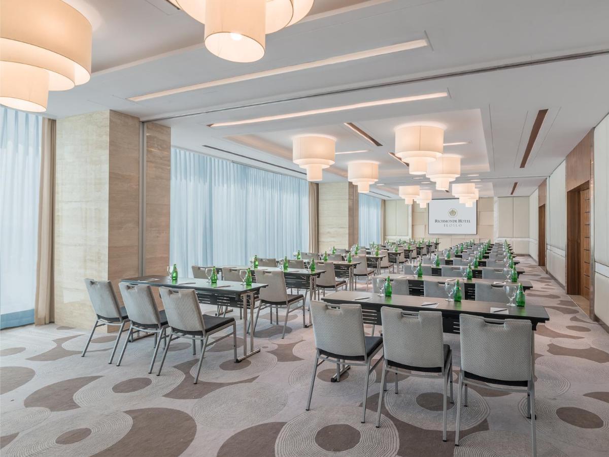 Richmonde Hotel Iloilo Екстериор снимка